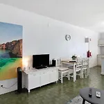 Ocean View Hakuna Matata Apartman *